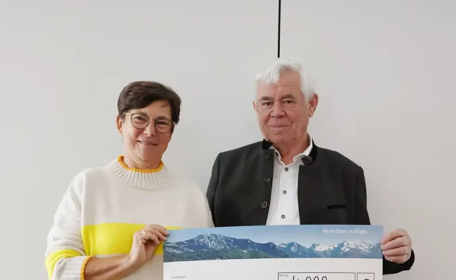 Spendenübergabe zum Geburtstag von Kurt Hörburger