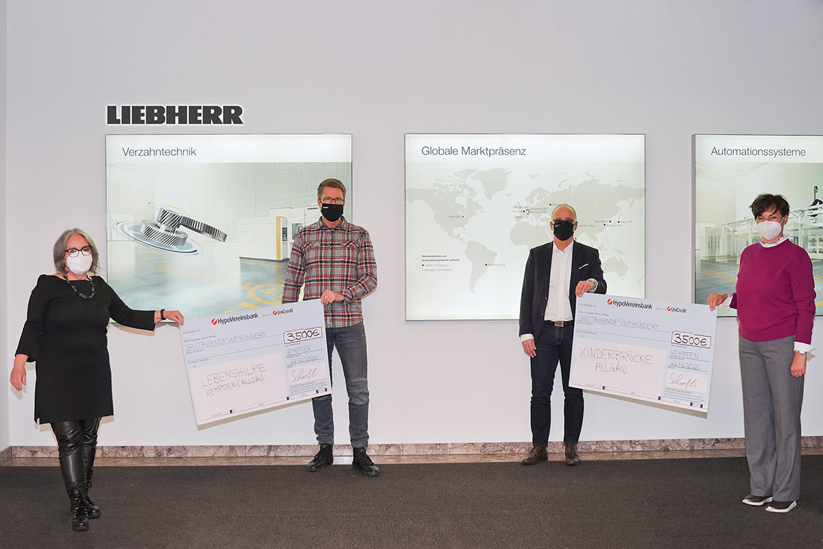 Spendenübergabe Liebherr 2020